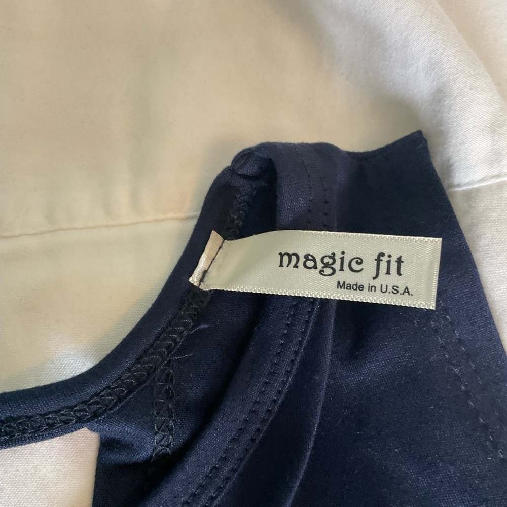 Magic fit cross back tank - Picture 7 of 8